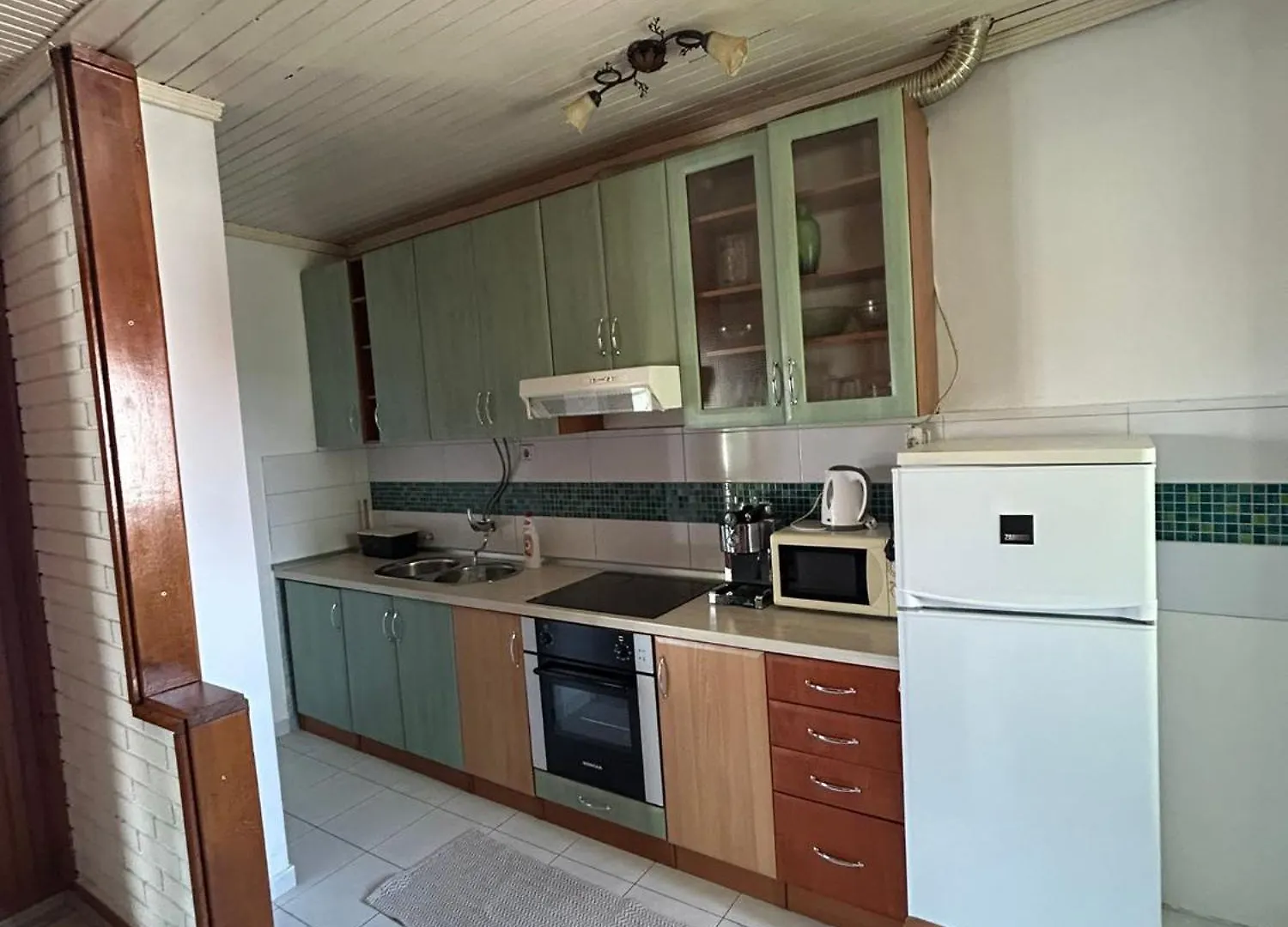 ビビニェBugarija Houseアパートメント ビビニェ